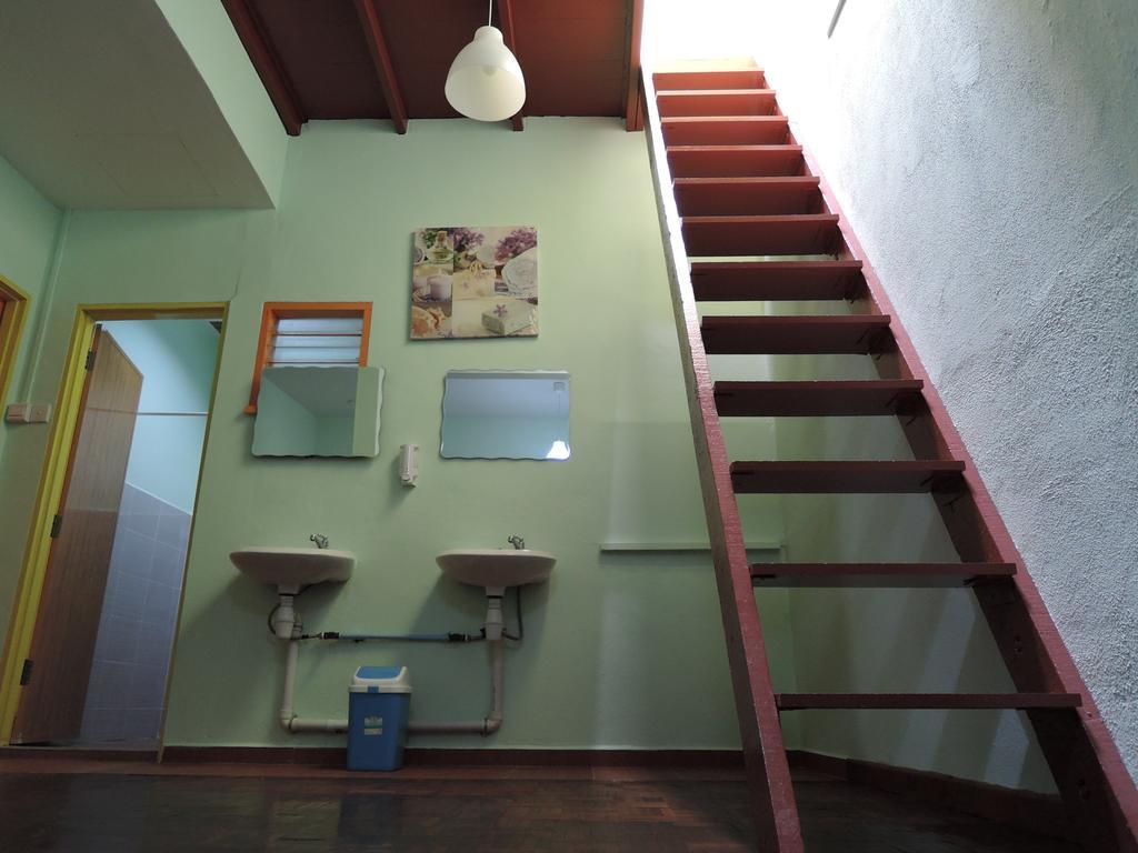 Hotel The Pillohouzzze Melaka Zewnętrze zdjęcie