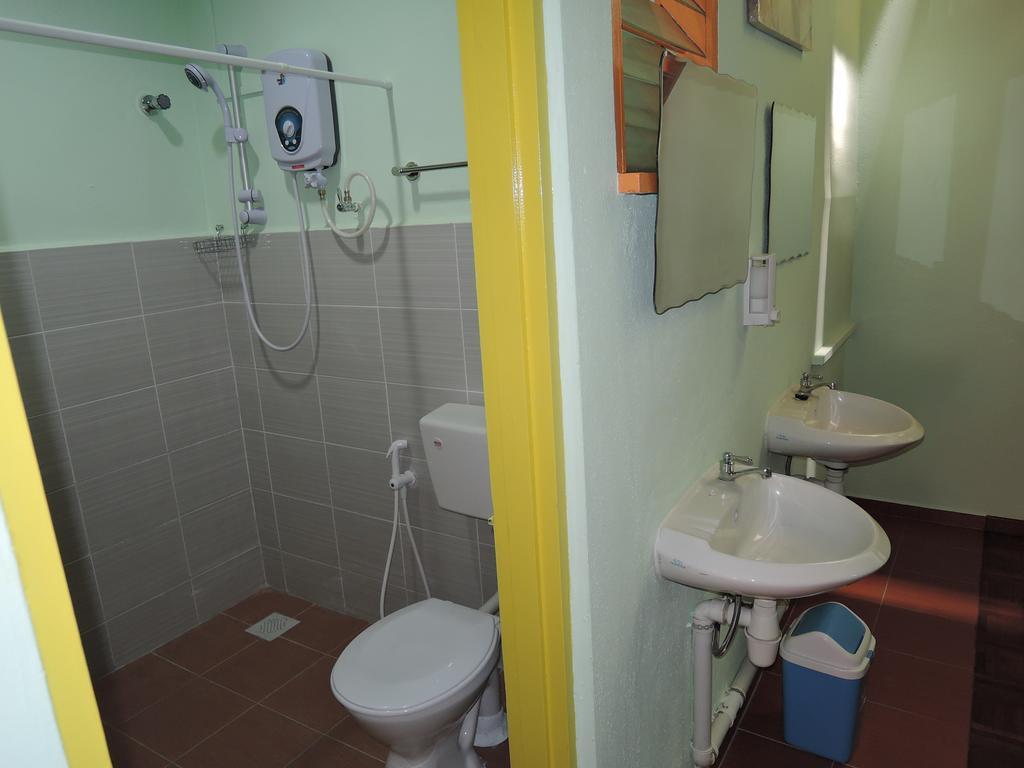 Hotel The Pillohouzzze Melaka Zewnętrze zdjęcie